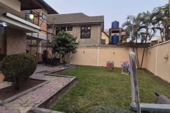Villa  Mimosa Kinsuka 25 sur 35m 440.000
